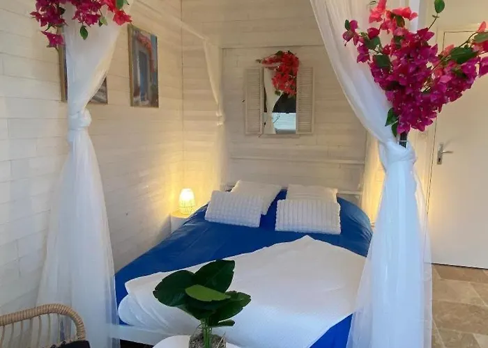 Bienvenue A Santorin - Centre Apartment Caen